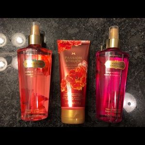VS Fragrance Mist (2) & Body Cream (1)